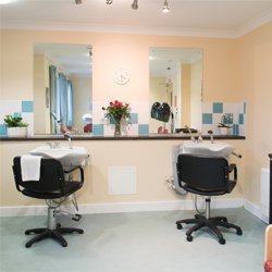 Icknield Court hairdressing salon