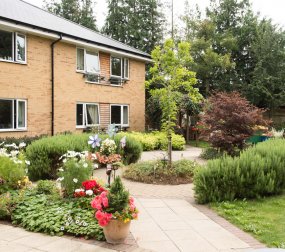 Lent Rise House gardens