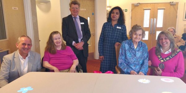 Mayor using tovertafel at Chesham Leys care home